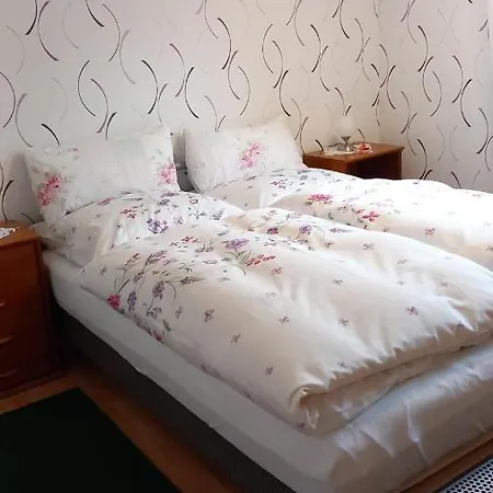 Gemutliche 2 - Ferienwohnung Incl. Gartennutzung *